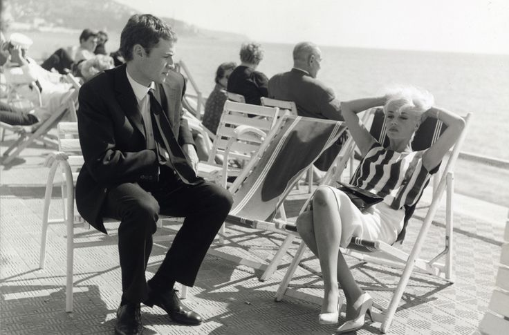 Claude Mann (Jean Fournier) et Jeanne Moreau (Jackie Demaistre)